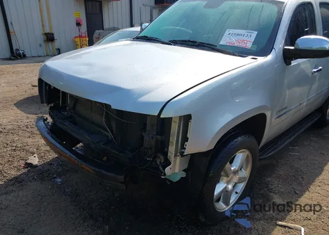 2010 Chevrolet Tahoe Ltz from USA, damaged, VIN 1GNUKCE0XAR210860